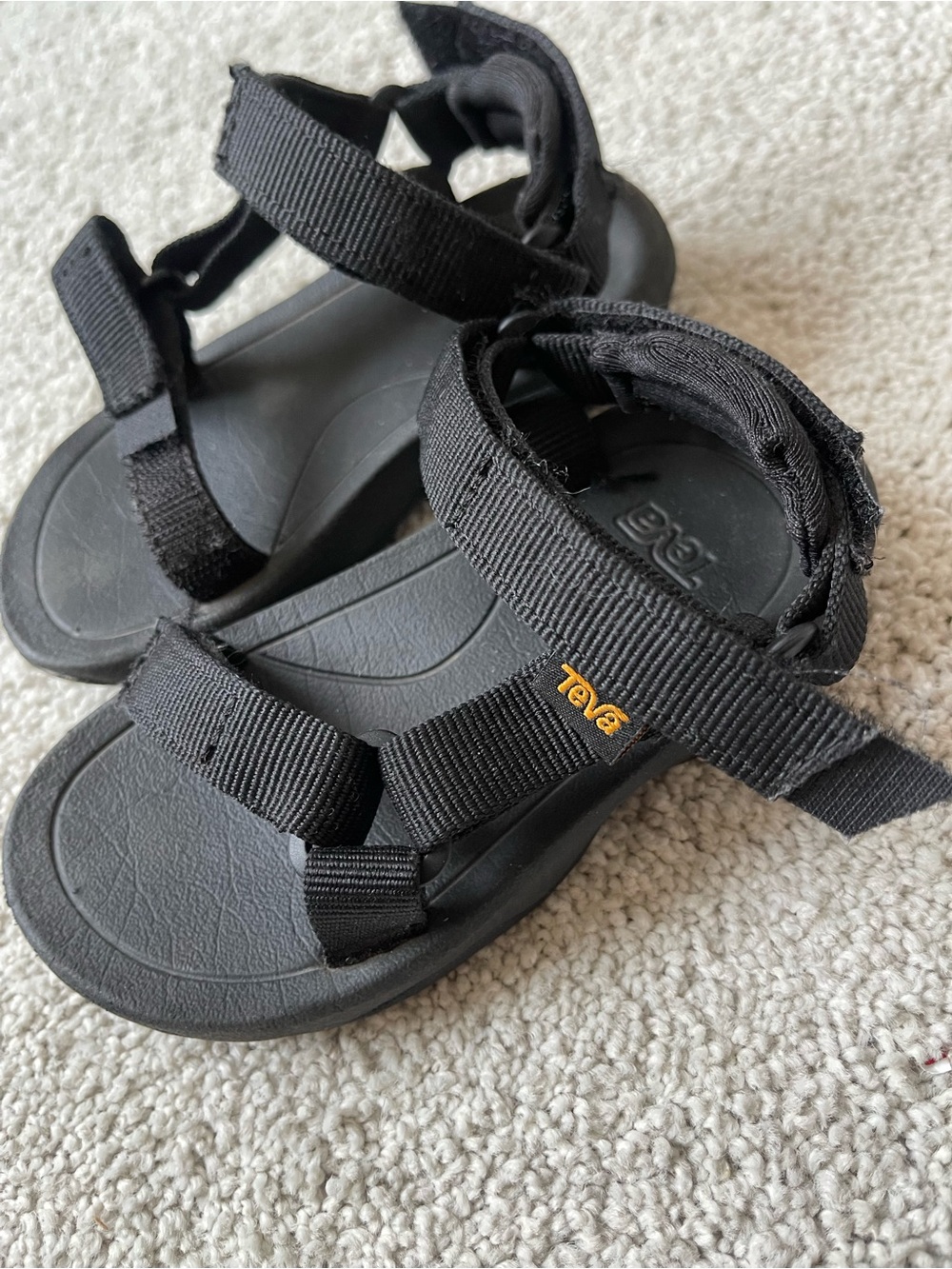 Kids Teva Hurricane XLT Black Sport Sandals Size 6 Outdoor Water Shoes